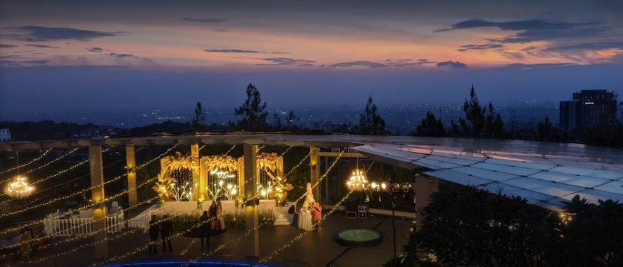 tempat wedding outdoor bandung Club Deruzzi