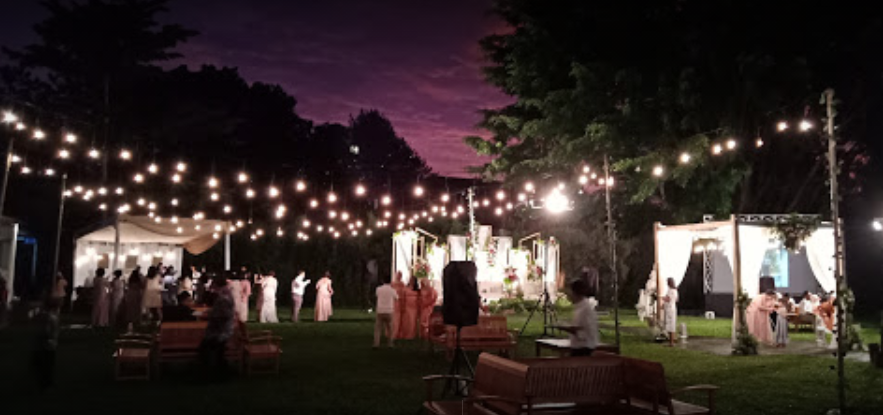 tempat wedding outdoor bandung Maxi's Resto